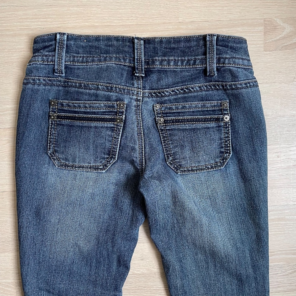 Mossimo Supply Co Flare Jeans Size 6 Low Mid Rise Retro Pocket Detail Y2K - Picture 9 of 10